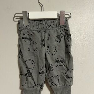 (3/$20) Carter's 0/3m grey Joggers with Fun Animal Pattern